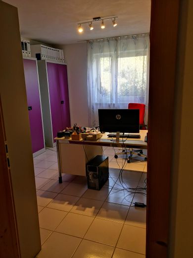 Sonnige Aussichtslage – Zimmer UG