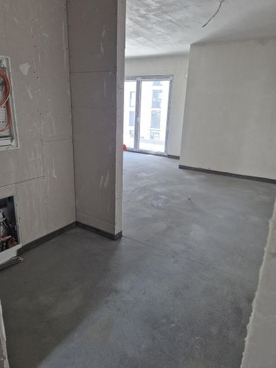 Wohnung im Bau, stadtnah im Hafenquartier Graf Bismark mit Balkon am Yachthafen/Kanal für 2 Personen – Eingang Whg. 28