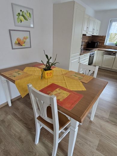 Küche und Essbereich