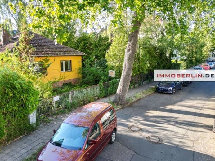 IMMOBERLIN.DE - Приваблива будівельна ділянка із західною орієнтацією та в сімейному районі – Фотографія 1