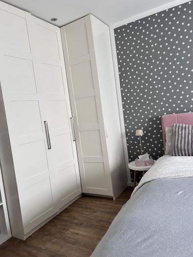 Ekskluzywne mieszkanie z tarasem i ogrodem o powierzchni ok. 50 m² – Kinderzimmer