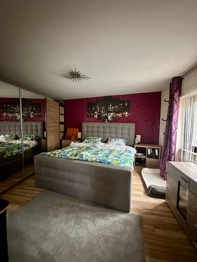 Schlafzimmer UG