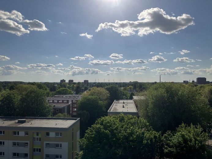 Spacieux appartement de 2 pièces avec vue sur Elmshorn – Photo 1