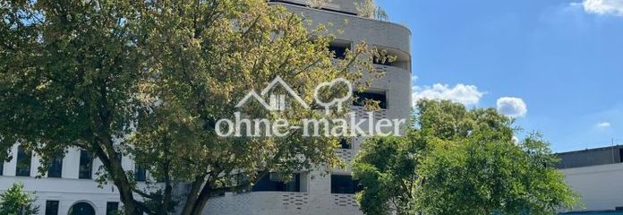 Mitte/Kreuzberg Neubau mit zwei Balkonen