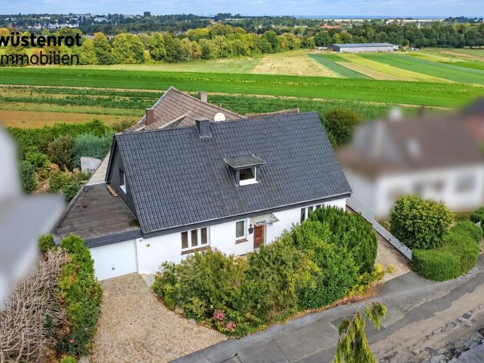 Storia e futuro – Casa bifamiliare storica con ampia area da personalizzare – Foto 1