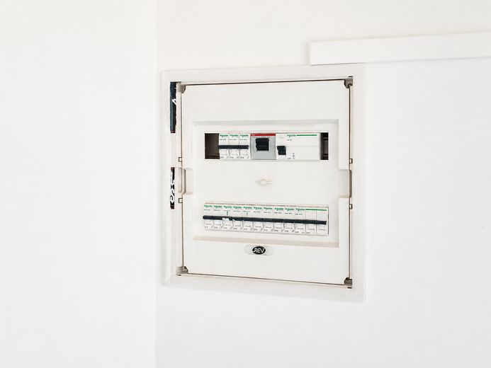 Modernisiertes Einfamilienhaus mit großzügigem Anbau und Südgarten – Anbau