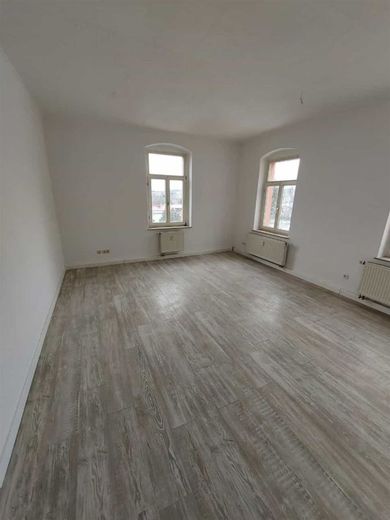 Großzügige 4-Zimmer mit EBK, Laminat, 2xBädern, Wanne und Dusche in guter Lage! – Musterfoto Wohnung obendrüber