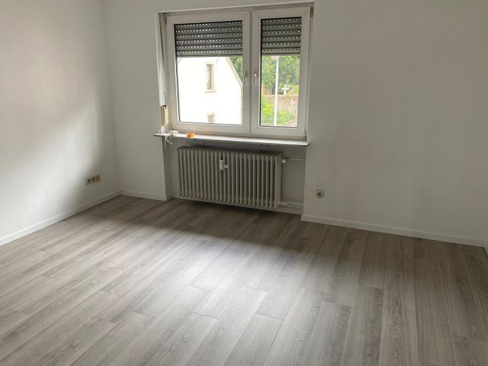 Yenilenmiş, aydınlık, balkonlu 3 odalı daire – Schlafzimmer 1