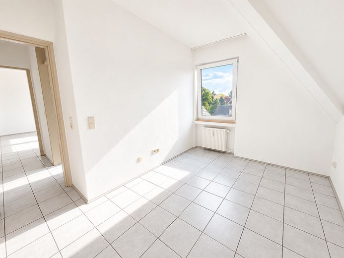 Über den Dächern von Langenfeld – 3 Zimmer mit Balkon & Einbauküche – Schlafzimmer 2