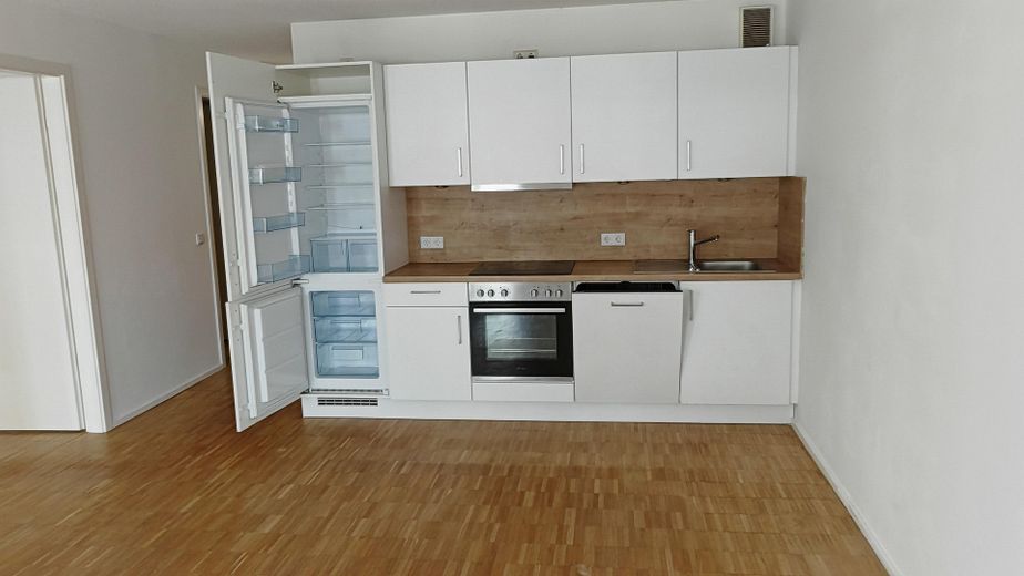 2 Zimmer-Wohnung im Marina Quartier Regensburg HC06 – Küchenzeile