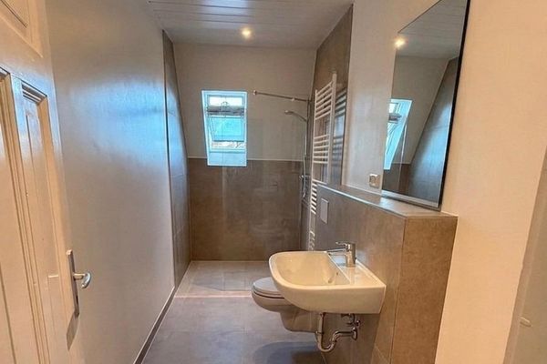 3,5-Zimmer-Wohnung mit neuem Badezimmer in der Martinistraße - WG-geeignet