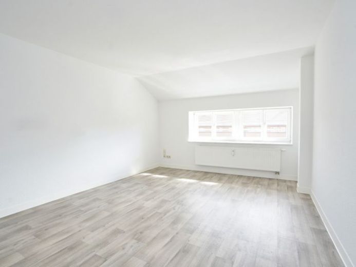 Altbau / Badewanne / Ausblick ins Grüne – Foto 1