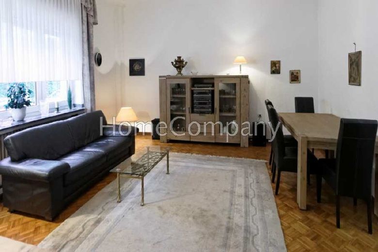 Wohnung mit Internetzugang in ruhiger Lage unweit der Straßenbahn, evtl. Terrassennutzung – 37254a6ffd3a12edd1ada601af01f16ce36f732b.jpg