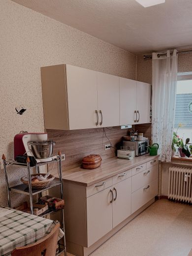 2-kamerappartement in Cadolzburg – ca. 60 m² op centrale locatie – Küche 1