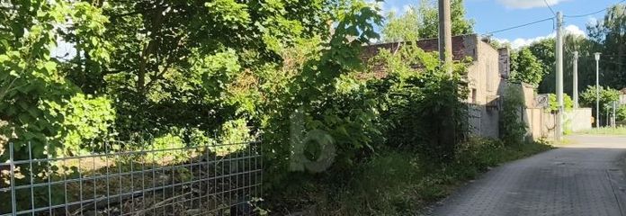 GRÜN, RUHIG UND IDYLLISCH - MIT ALTBESTAND