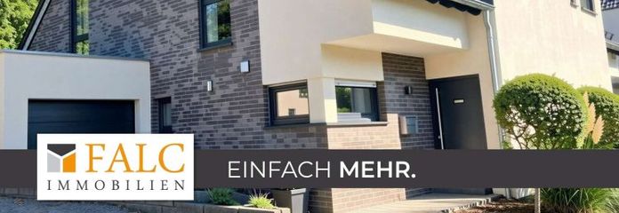 Arrive, feel at home: Your like-new home in a sought-after residential area