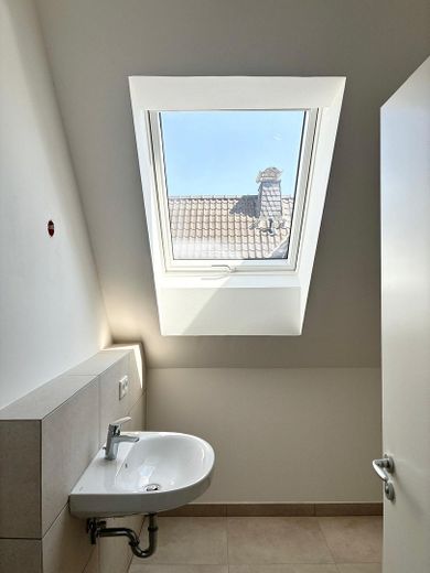 Erstbezug Neubau – Badezimmer mit Dusche östliche