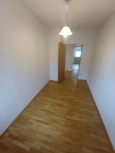 Se alquila piso de 3 habitaciones con trastero en el sótano en Waldsee – Kinderzimmer/Gästezimmer/Büro