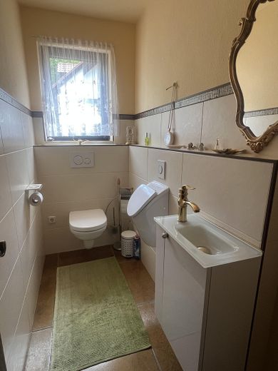 Separates WC im EG