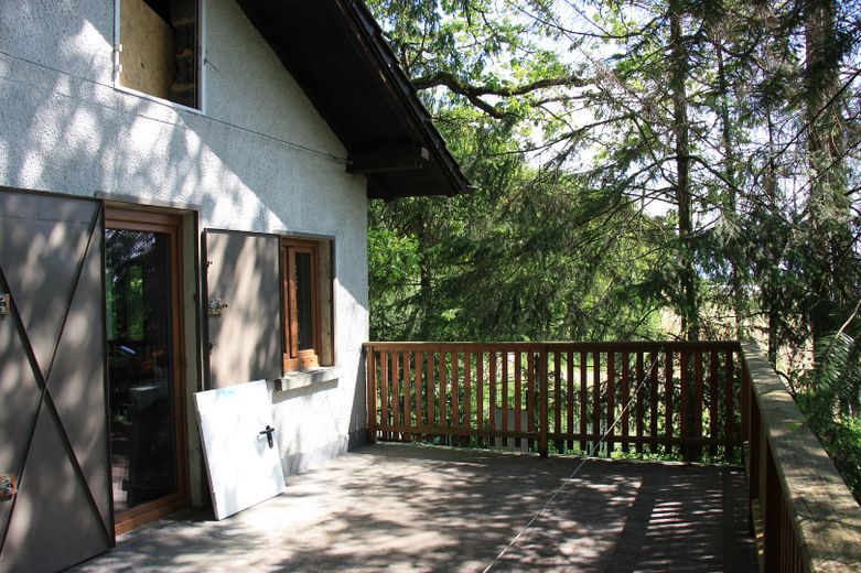 Waldhaus in Alleinlage – Terrasse
