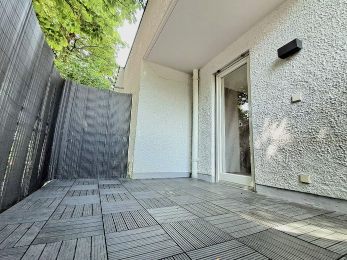 Erstbezug – Renoviertes Apartment mit Terrasse, zentral in Echterdingen – Foto 8