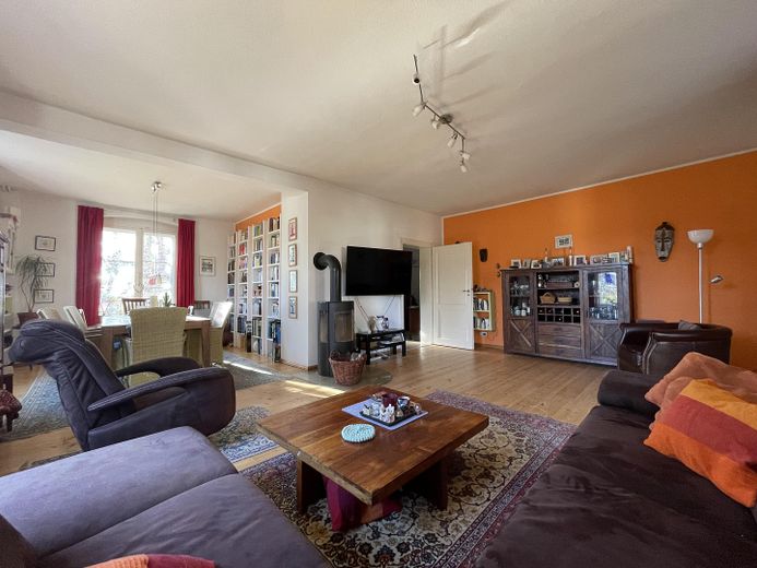 Wohnzimmer mit Kaminofen