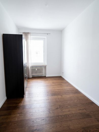 Wyremontowane mieszkanie 3-pokojowe z balkonem, wanną i prysznicem – Zdjęcie 6