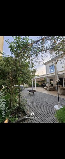 Von Privat : Doppelhaushälfte mit Sonnigem Garten – Garten