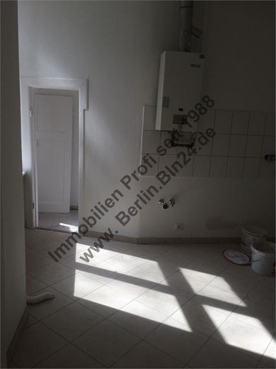 Wohnung nach Sanierung + 3er WG geeignet – 11.04.2015 159