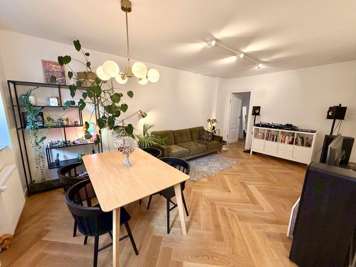 Sin comisión: Piso de 2 habitaciones renovado y amueblado en Friedrichshain (Boxhagener Kiez) – Living Room 3