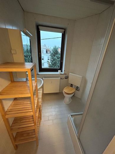Gemütliche 2-Zimmer mit EBK und Laminat in ruhiger Lage! – Musterfoto Nachbarwohnung