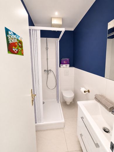 Eckladen - Büro, Handel, Praxis, Galerie – WC 2