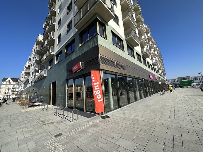 Ladengalerie mit Tegut u. Aldi