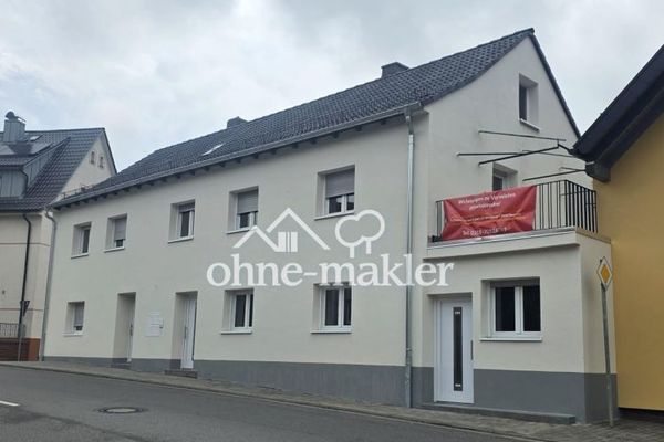 Hochwertige 3 Zimmer Wohnung mit Parkplatz