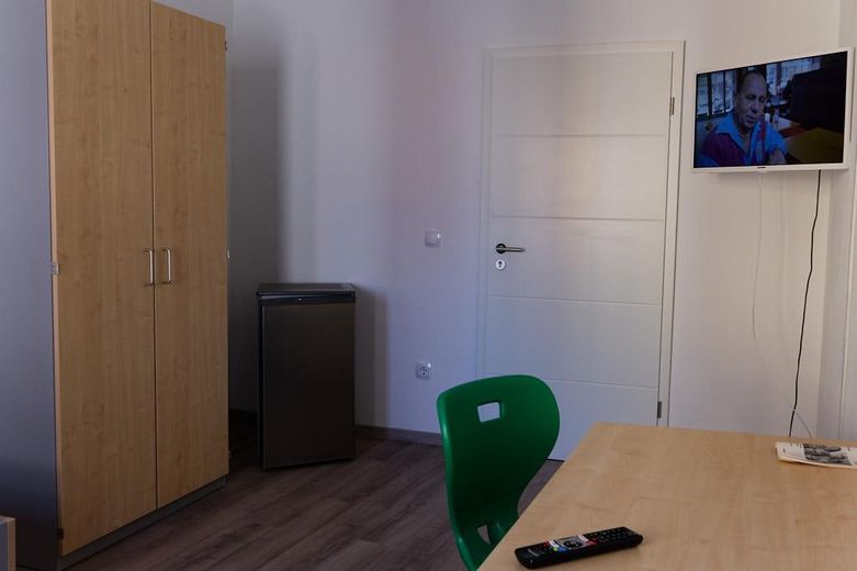 Package offer: Two student residences in Karlsruhe – Noch ein Zimmer