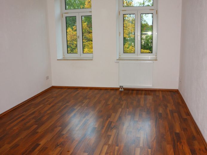 3 OG - Tageslichtbad mit Eckbadewanne - Balkon - WG-gerecht **frei ab1.11.2026 – Foto 1