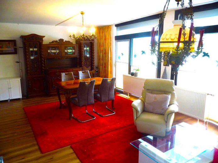 Wohnzimmer jetzt geräumt