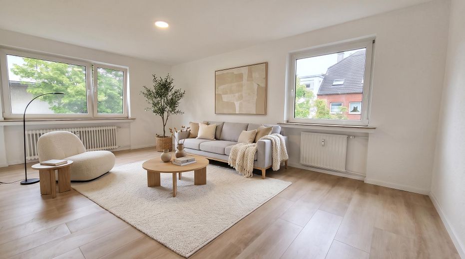 Kaufen ohne Eigenkapital - Sofort bezugsfertig - 2 Zimmer Wohnung mit Aufzug – Wohnzimmer