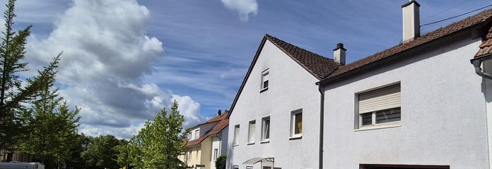 Односемейный дом с квартирой для подселения и потенциалом расширения – от частного лица – Illingen