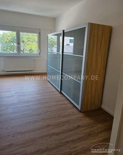 Fechenheim (8071223) möblierte Wohnung mit 3 separaten Schlafzimmern, ideal zur Anmietung von Firmen – dd96963ff8467a3d6a4cc489ef61e99cdafca9e5.jpg