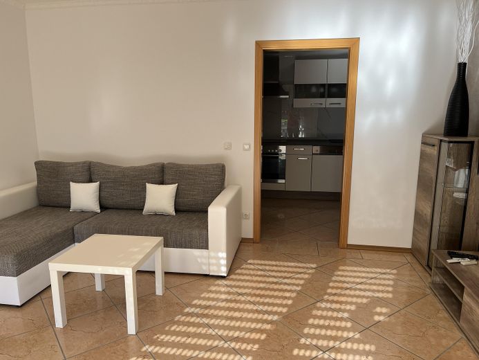 Appartamento arredato per pendolari del fine settimana – Wohnzimmer