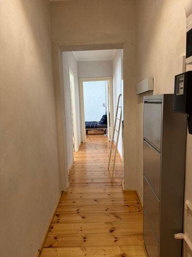 Stilvolle 2-Zimmer-Wohnung mit klassischem Altbaucharme – Foto 9