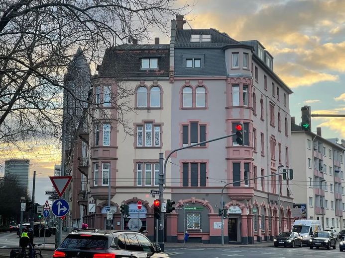 Pokój w mieszkaniu współdzielonym z dobrą infrastrukturą / Emserstraße 40, Frankfurt / WE6 / 2.OG po lewej / pok.1 – Außenbereich