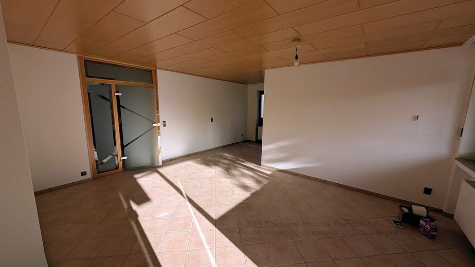 mit vielen Stellmöglichkeiten