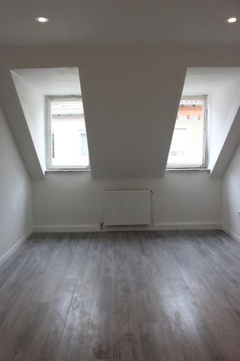*FT-City* große 5ZKB Dachgeschosswohnung in Frankenthal-City – Zimmer