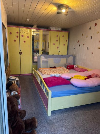 Schlafzimmer Bild 1