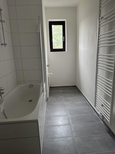 Frisch renovierte 3-Zimmer-Wohnung in Düsseldorf-Mörsenbroich – zentral & bestens angebunden - WE07 – Badezimmer