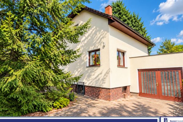 Einfamilienhaus mit Keller, Sauna & Kamin in Biesdorf-Süd