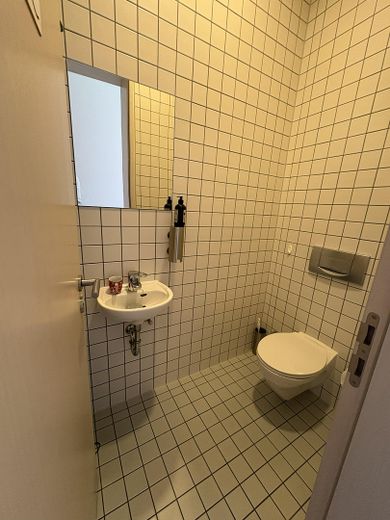 Eigenständige Büro- / Praxisfläche in Toplage der Bonner City - seltene Gelegenheit! – फोटो 12