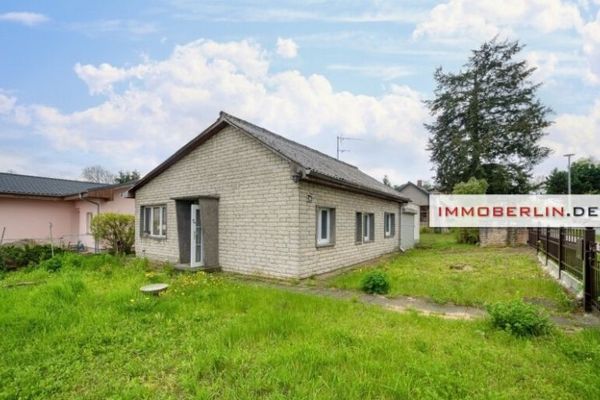 IMMOBERLIN.DE - Terreno edificable muy integrado en la naturaleza entre Dahme, bosque y centro de la localidad
